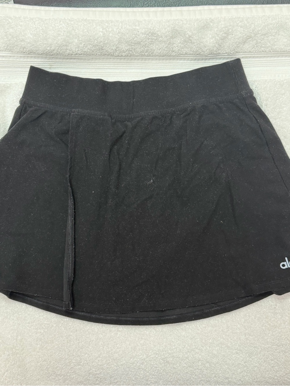 Alo Yoga Black Athletic Skirt with Built-In Short - Women's Active Wear